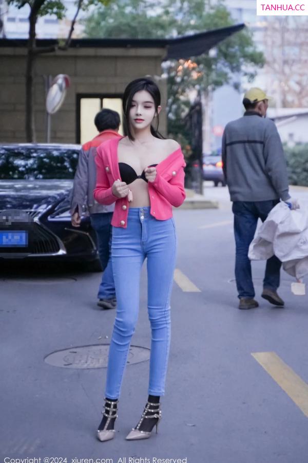   [XiuRen]高清写真图 2024.02.08 No.8091 龙雪儿 牛仔裤美臀第13张图片